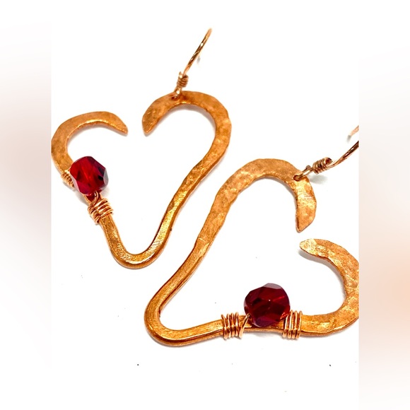 HANDCRAFTED Pure Copper Handwrapped and Hammered Statement Heart Dangle Earrings - Picture 8 of 10